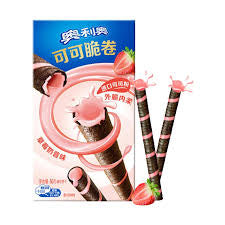 Oreo strawberry wafer straws