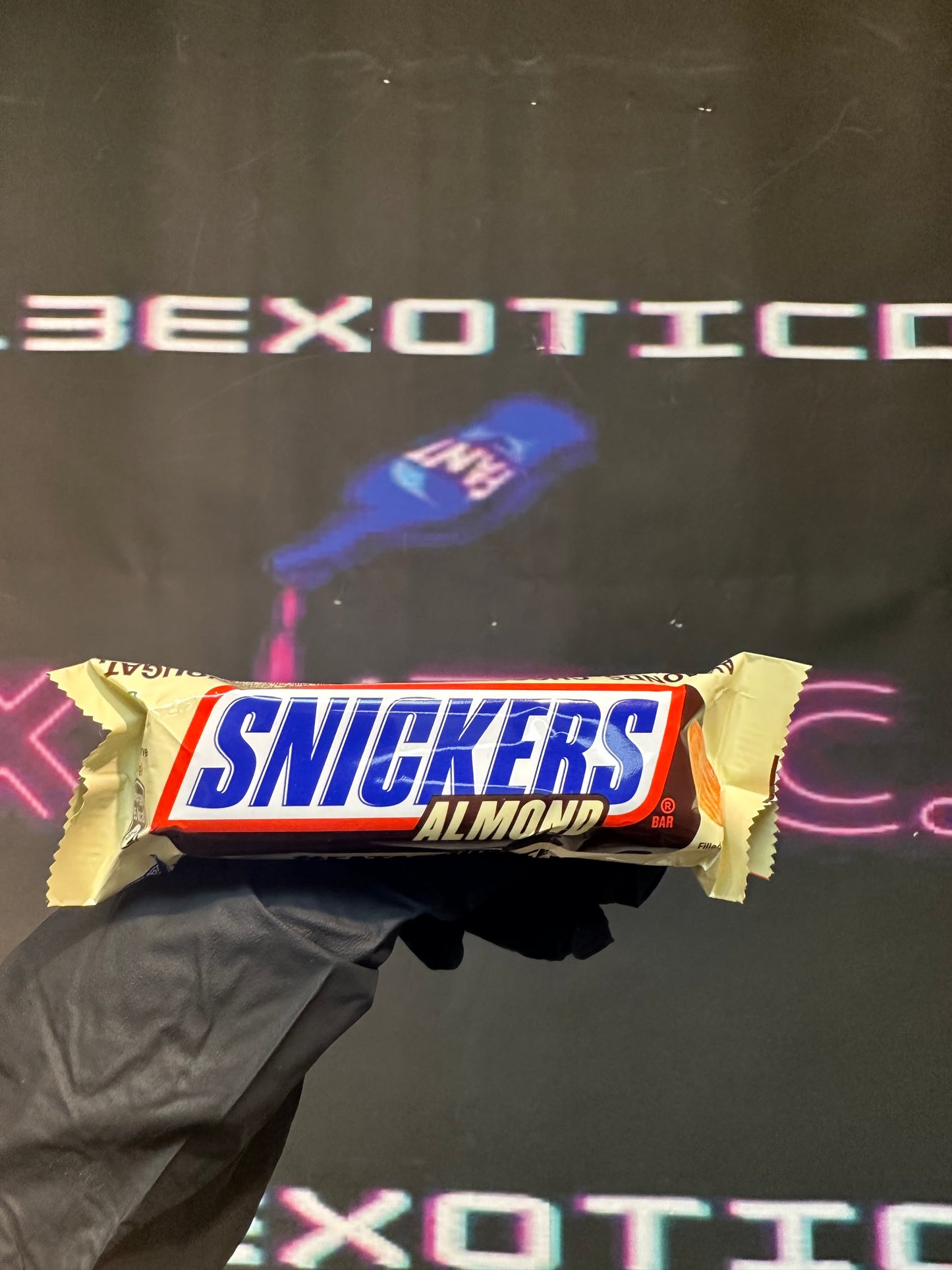 Snickers Almond Case